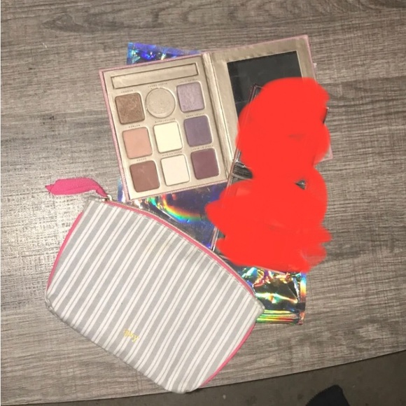 Laura Mercer palate and make up bag - Picture 4 of 5